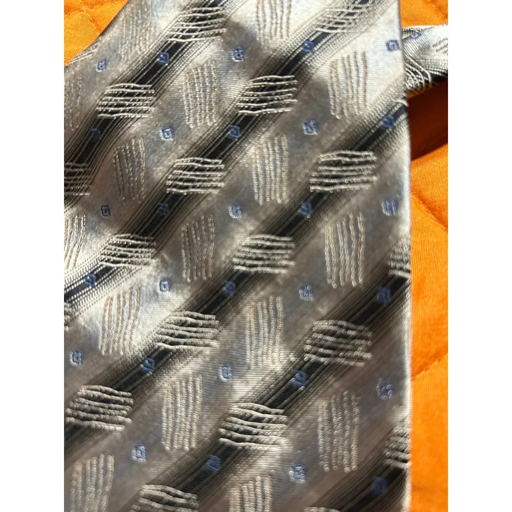 Joseph & Feiss Men’s Gray Black Striped 10% Silk Tie Designer
